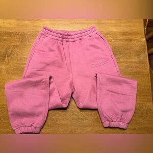 Comfrt Berry jogger sweatpants